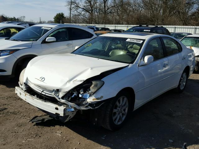 JTHBA30G045002164 - 2004 LEXUS ES 330 WHITE photo 2