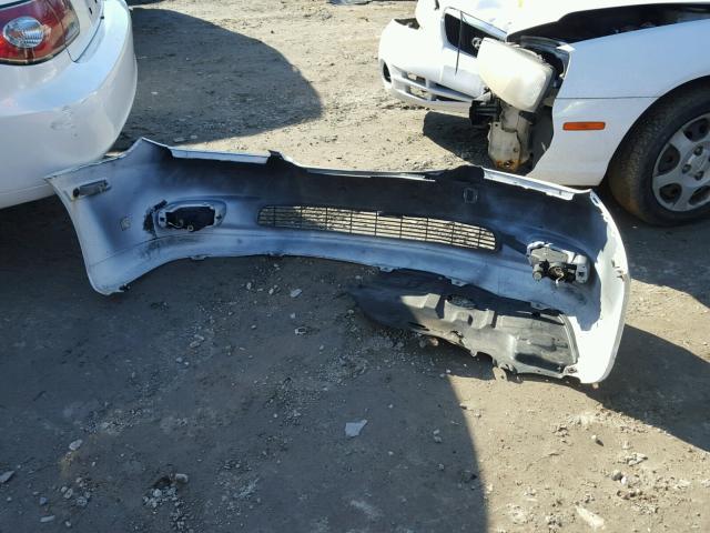 JTHBA30G045002164 - 2004 LEXUS ES 330 WHITE photo 9