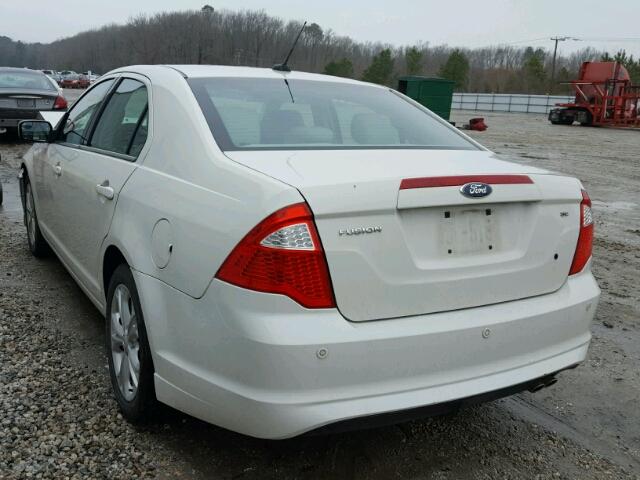 3FAHP0HA6CR193955 - 2012 FORD FUSION SE WHITE photo 3