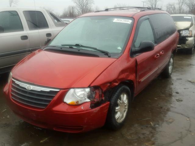 2A4GP54L87R275962 - 2007 CHRYSLER TOWN & COU RED photo 2