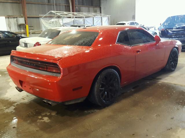 2C3CDYBTXEH186774 - 2014 DODGE CHALLENGER RED photo 4