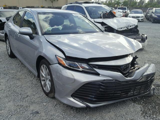 JTNB11HK1J3013014 - 2018 TOYOTA CAMRY L SILVER photo 1