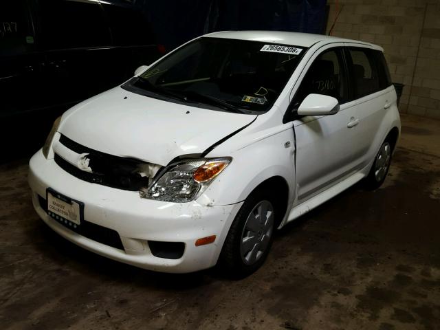 JTKKT624960168367 - 2006 TOYOTA SCION XA WHITE photo 2