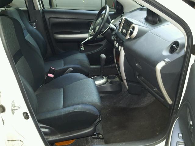 JTKKT624960168367 - 2006 TOYOTA SCION XA WHITE photo 5