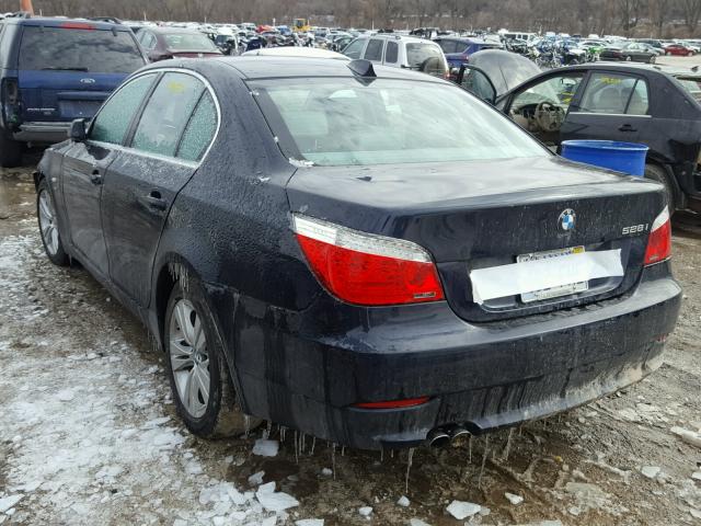 WBANV1C53AC157961 - 2010 BMW 528 XI BLUE photo 3