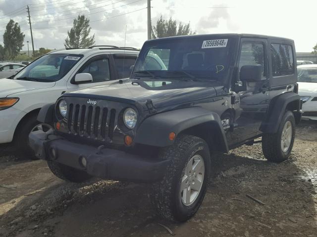 1J4FA24129L735073 - 2009 JEEP WRANGLER X BLACK photo 2