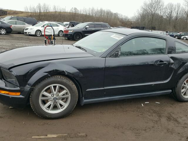 1ZVFT80NX55155691 - 2005 FORD MUSTANG BLACK photo 9