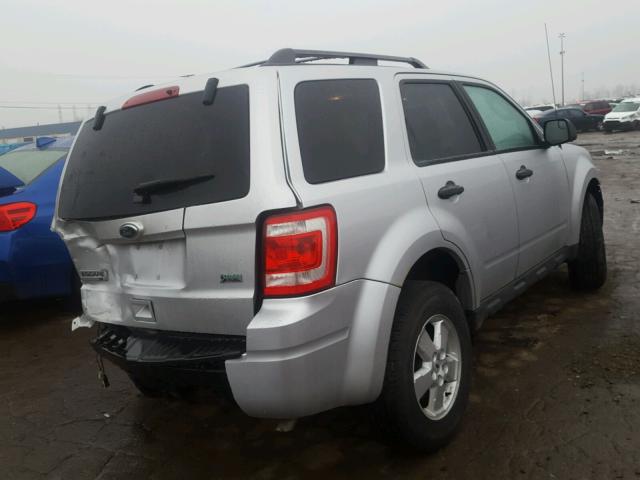 1FMCU0DG3AKA32113 - 2010 FORD ESCAPE XLT BLACK photo 4