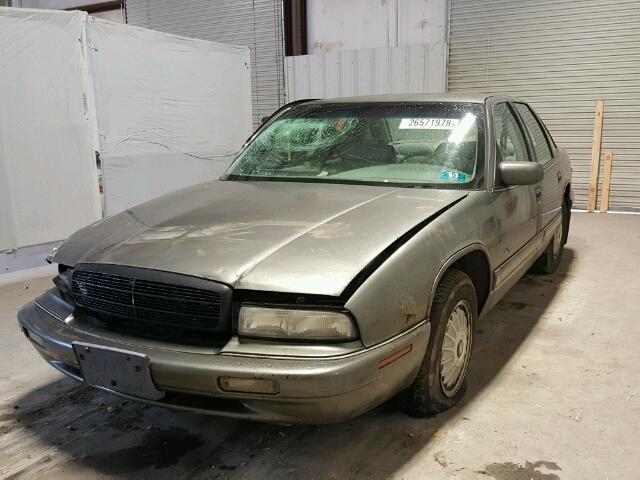 2G4WB52K8T1411764 - 1996 BUICK REGAL CUST GRAY photo 2