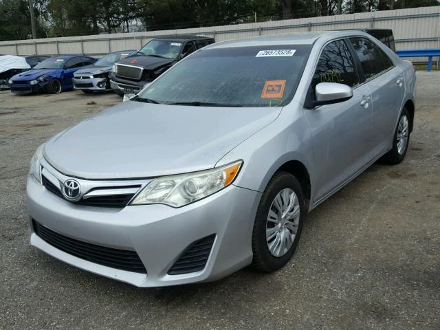 4T1BF1FK8CU082669 - 2012 TOYOTA CAMRY BASE SILVER photo 2