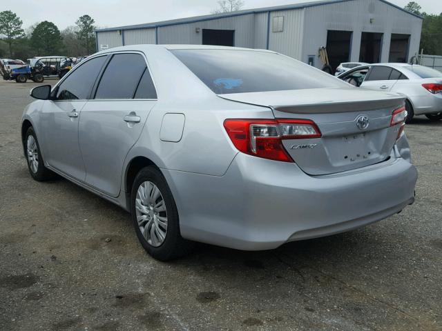 4T1BF1FK8CU082669 - 2012 TOYOTA CAMRY BASE SILVER photo 3