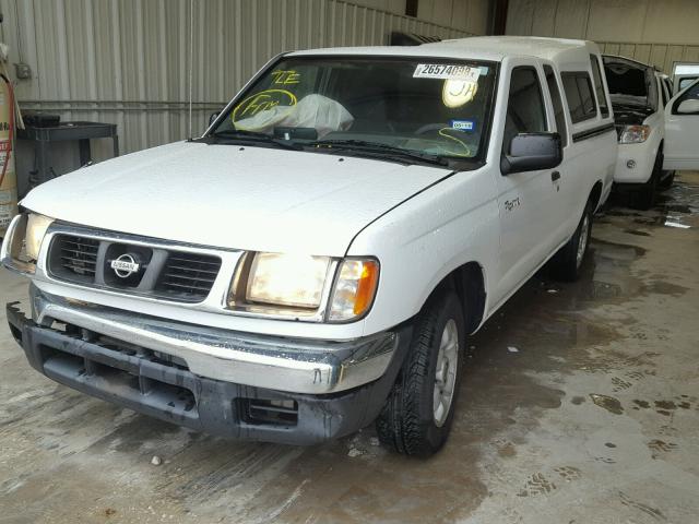 1N6DD26SXYC342007 - 2000 NISSAN FRONTIER K WHITE photo 2