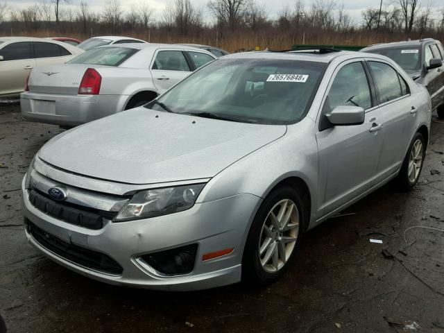 3FAHP0JA3BR209523 - 2011 FORD FUSION SEL SILVER photo 2