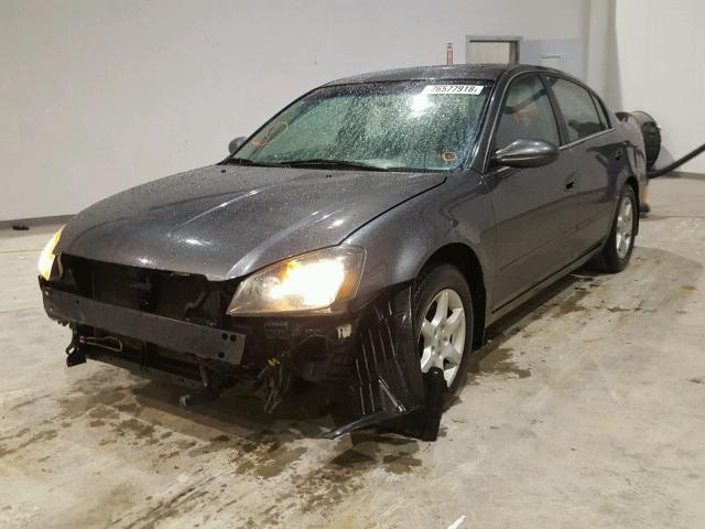 1N4AL11D66C184800 - 2006 NISSAN ALTIMA S GRAY photo 2