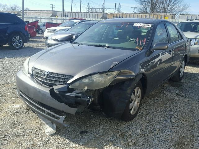 4T1BE32K84U879106 - 2004 TOYOTA CAMRY LE GRAY photo 2