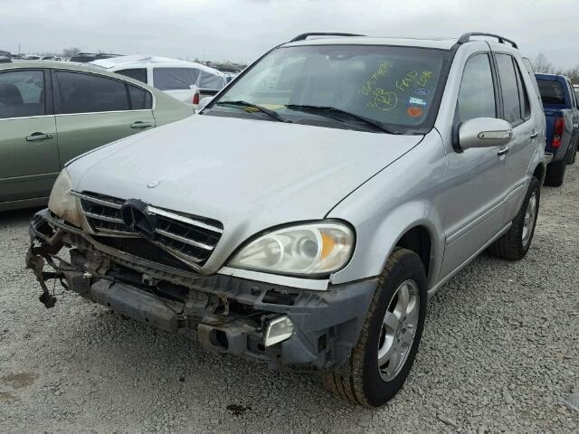 4JGAB75E73A430548 - 2003 MERCEDES-BENZ ML 500 SILVER photo 2