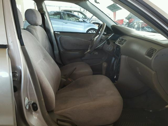 1Y1SK5289WZ426773 - 1998 CHEVROLET GEO PRIZM 米色 照片 5