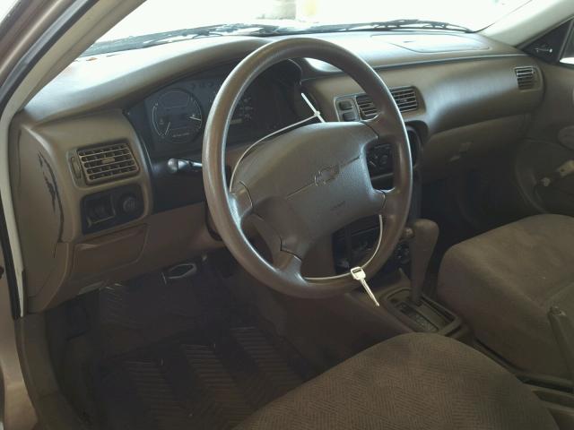 1Y1SK5289WZ426773 - 1998 CHEVROLET GEO PRIZM 米色 照片 9