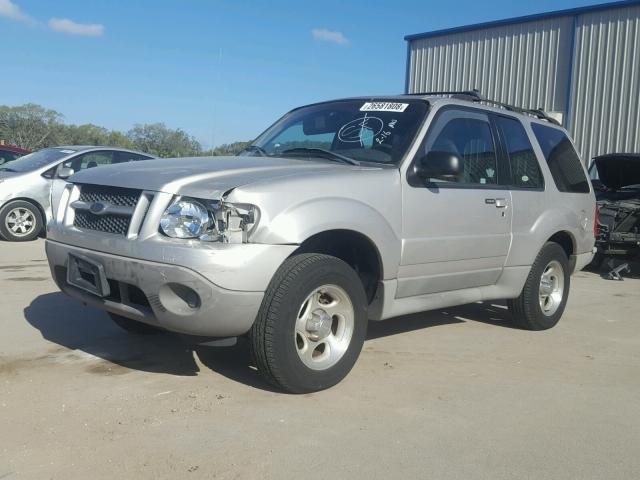 1FMYU60E92UD50627 - 2002 FORD EXPLORER S SILVER photo 2