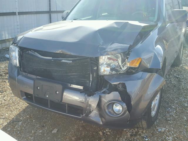 1FMCU0D7XCKC69586 - 2012 FORD ESCAPE XLT GRAY photo 9