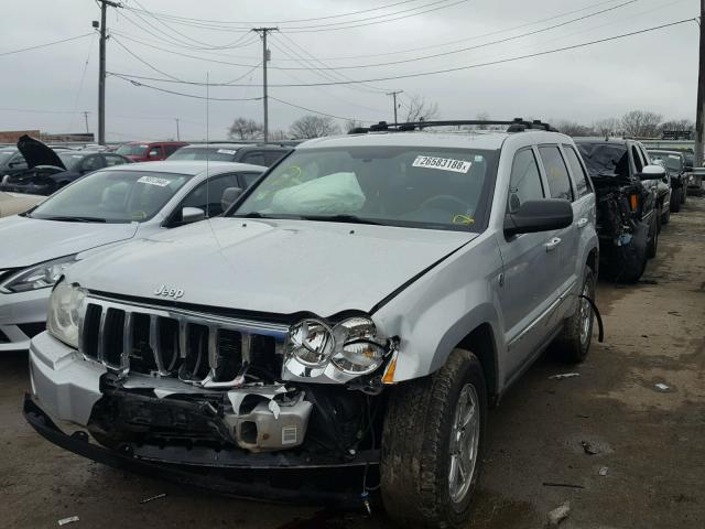 1J8HR58P77C657242 - 2007 JEEP GRAND CHER SILVER photo 2