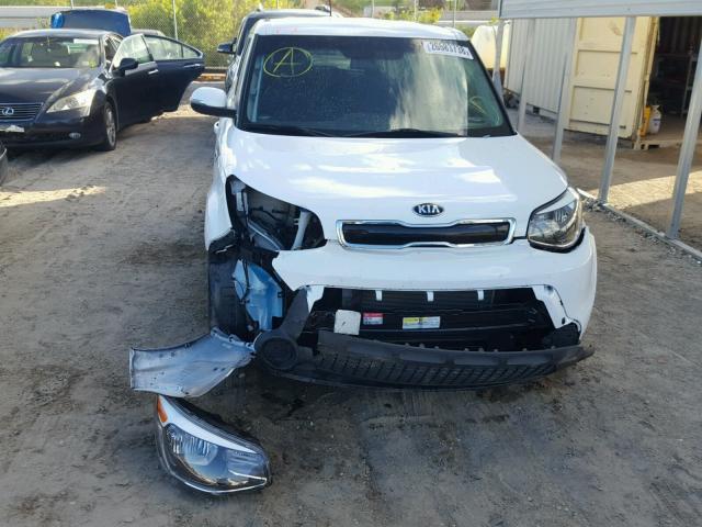 KNDJP3A52E7018929 - 2014 KIA SOUL + WHITE photo 9