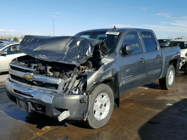 3GCPKSE38BG296603 - 2011 CHEVROLET SILVERADO GRAY photo 2