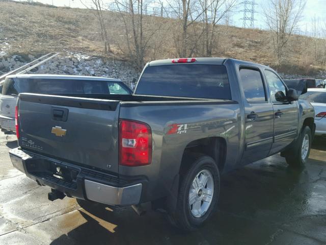 3GCPKSE38BG296603 - 2011 CHEVROLET SILVERADO GRAY photo 4