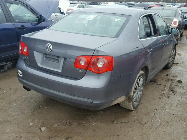 3VWRF71K06M701509 - 2006 VOLKSWAGEN JETTA 2.5 GRAY photo 4