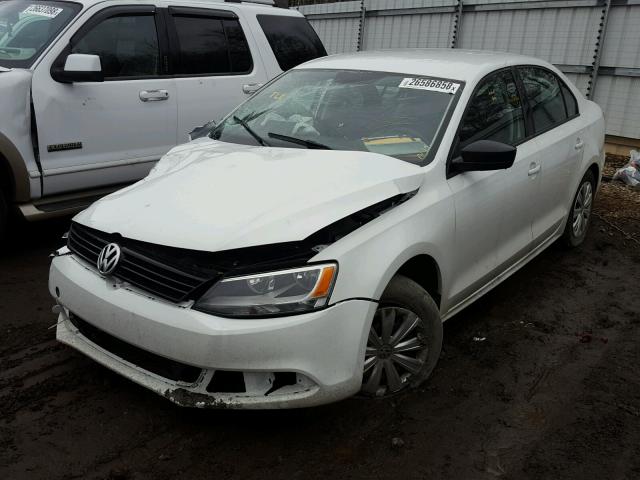 3VW1K7AJ4EM323094 - 2014 VOLKSWAGEN JETTA BASE Սպիտակ լուսանկար 2