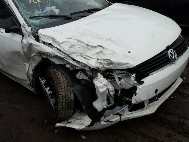 3VW1K7AJ4EM323094 - 2014 VOLKSWAGEN JETTA BASE Սպիտակ լուսանկար 9