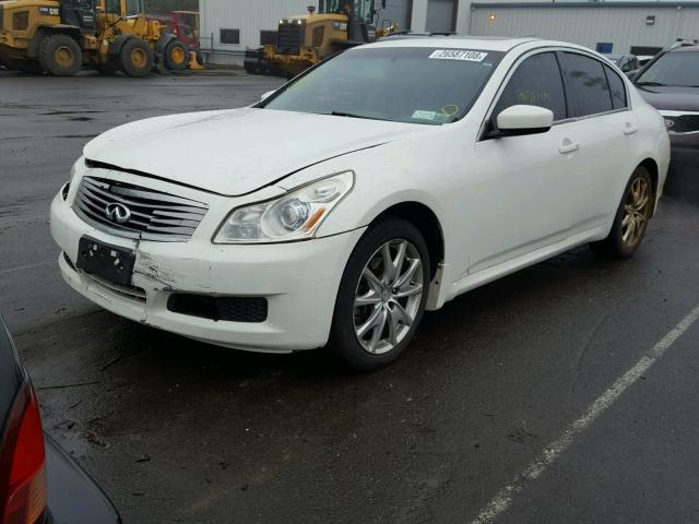 JN1CV6AR1CM970065 - 2012 INFINITI G37 WHITE photo 2