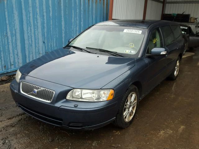 YV1SW612871660229 - 2007 VOLVO V70 BLUE photo 2