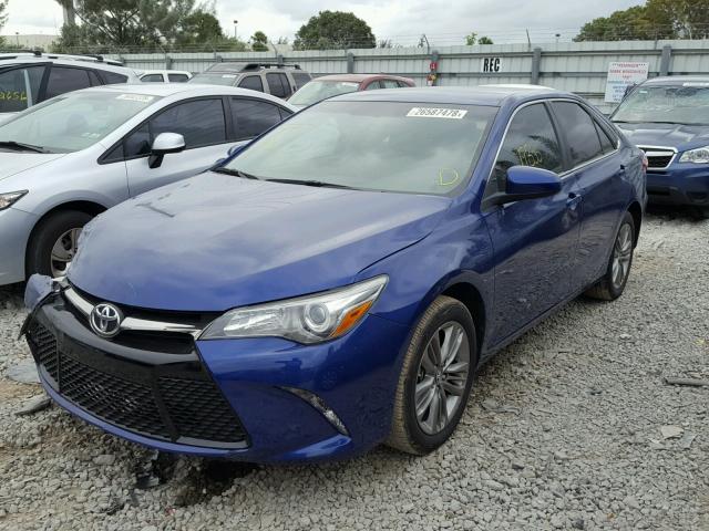 4T1BF1FK9GU594821 - 2016 TOYOTA CAMRY LE BLUE photo 2