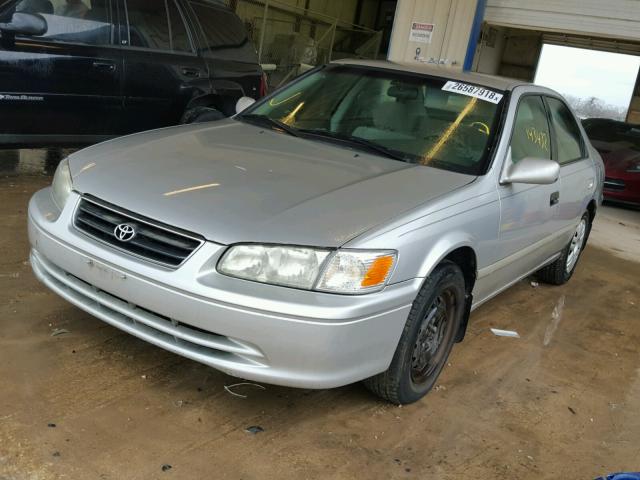 4T1BG22K31U864903 - 2001 TOYOTA CAMRY CE SILVER photo 2