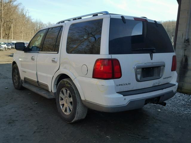 5LMFU28R63LJ50686 - 2003 LINCOLN NAVIGATOR WHITE photo 3