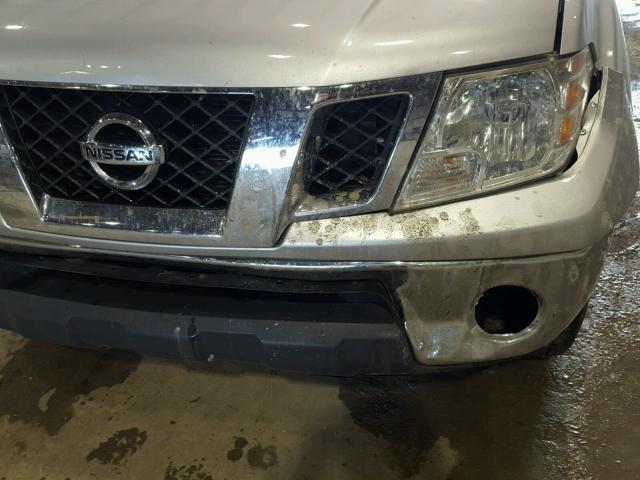 1N6AD0ERXBC440791 - 2011 NISSAN FRONTIER S SILVER photo 9