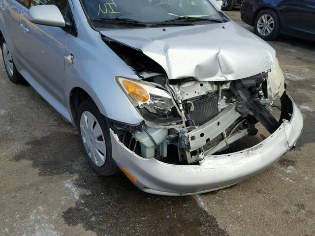 JTKKT624160137663 - 2006 TOYOTA SCION XA SILVER photo 9