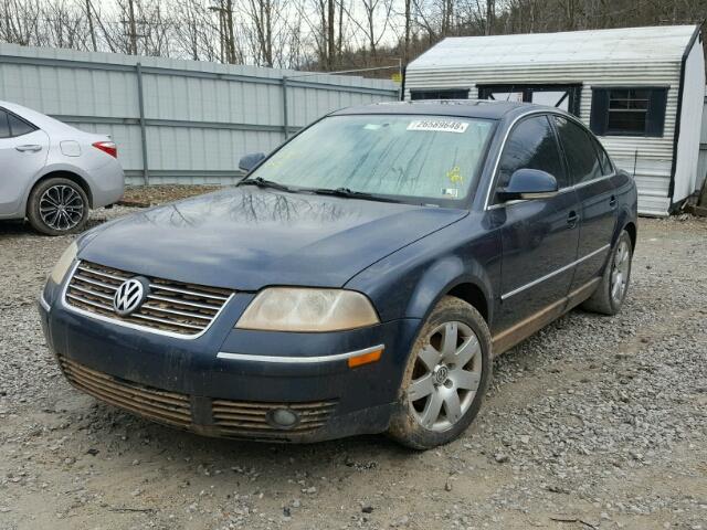 WVWAD63B45E049513 - 2005 VOLKSWAGEN PASSAT GLS BLUE photo 2