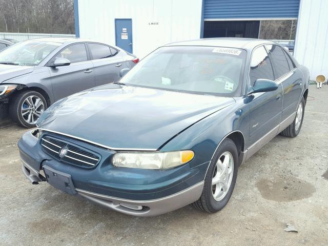 2G4WF5519Y1106188 - 2000 BUICK REGAL GS GREEN photo 2