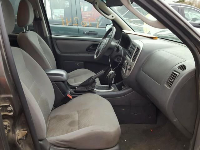 1FMYU93187KA10379 - 2007 FORD ESCAPE XLT SILVER photo 5