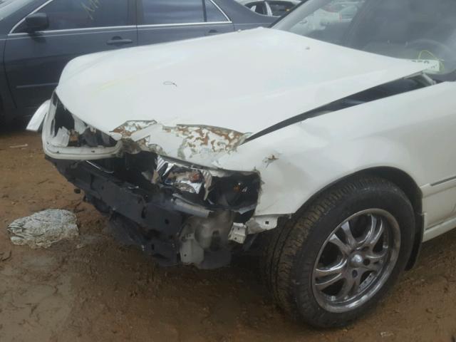 JH4KA96624C006438 - 2004 ACURA 3.5RL WHITE photo 9