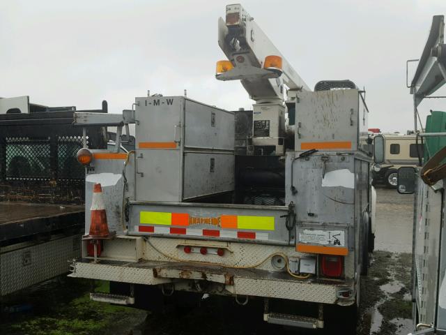 1FDMF70J4SVA20450 - 1995 FORD F700 WHITE photo 4