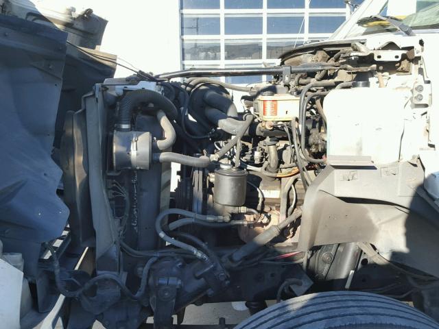 1FDMF70J4SVA20450 - 1995 FORD F700 WHITE photo 7