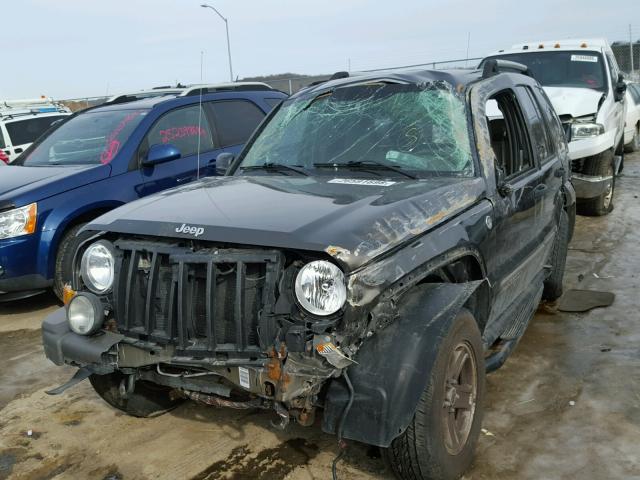 1J4GL38K15W727224 - 2005 JEEP LIBERTY RE BLACK photo 2