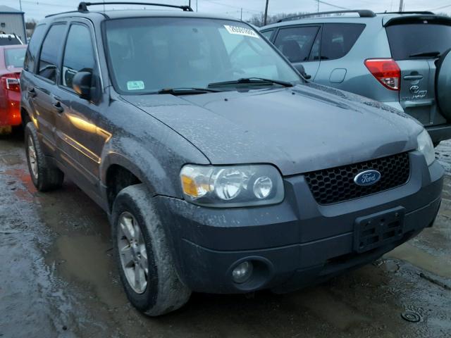 1FMYU93126KA22008 - 2006 FORD ESCAPE XLT GRAY photo 1