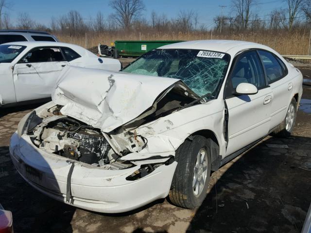 1FAFP55U4YA122161 - 2000 FORD TAURUS SES WHITE photo 2