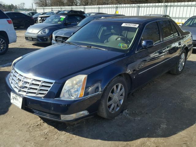 1G6KD57Y16U205479 - 2006 CADILLAC DTS BLUE photo 2