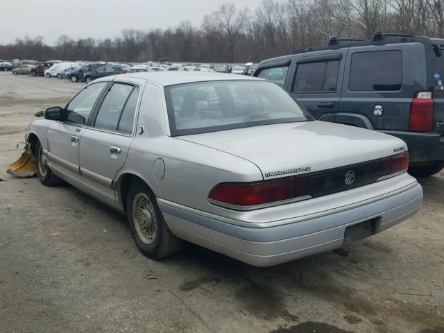 2MELM75W0PX610837 - 1993 MERCURY GRAND MARQ SILVER photo 3