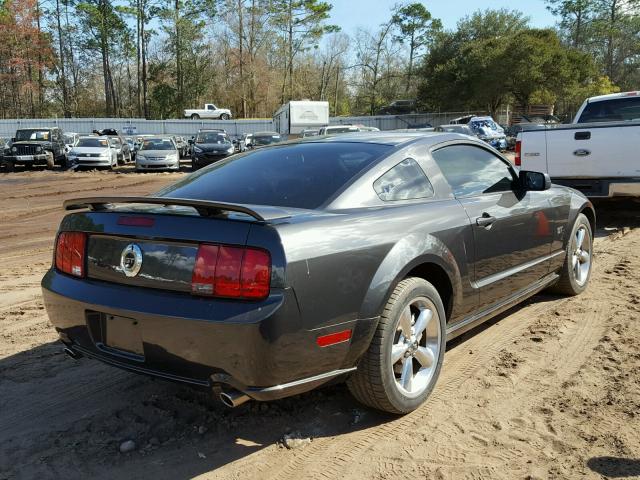 1ZVHT82H785162313 - 2008 FORD MUSTANG GT BLACK photo 4